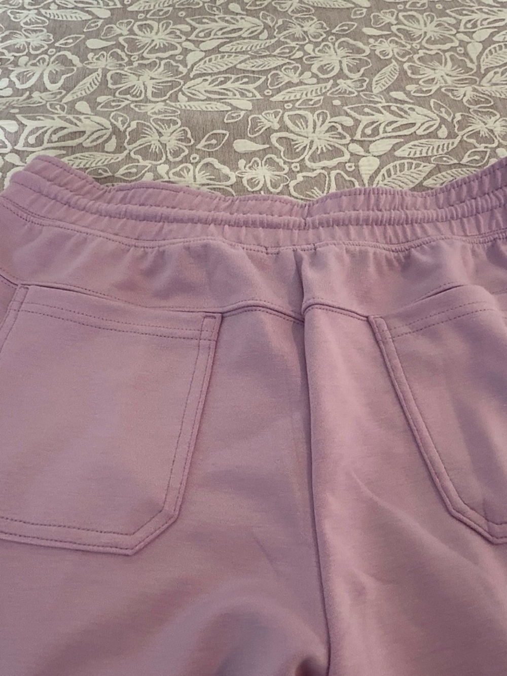 Jogger Set - Picture 13 of 16